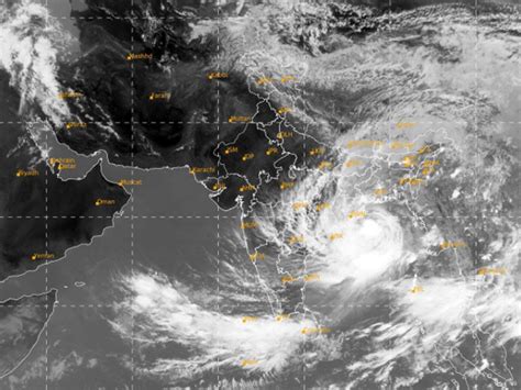Cyclone Hidaya tracking